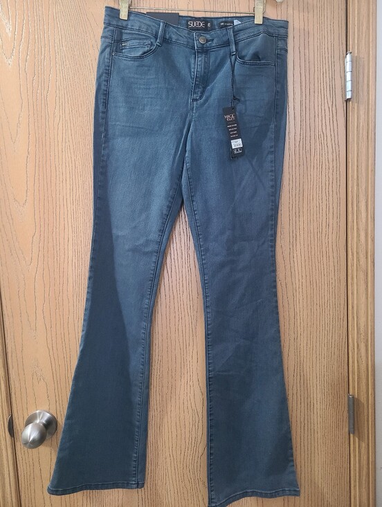 Denim - NWT Suede Brand Eva Mid Rise Bootcut Jeans